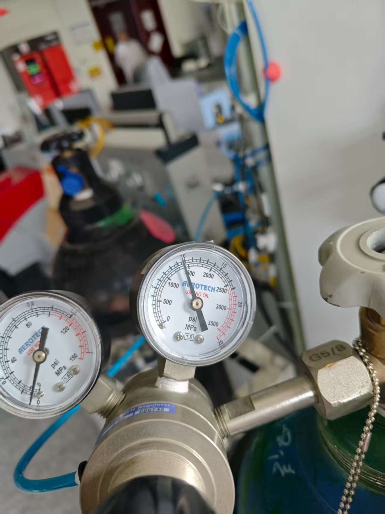 危化品实验室压力表